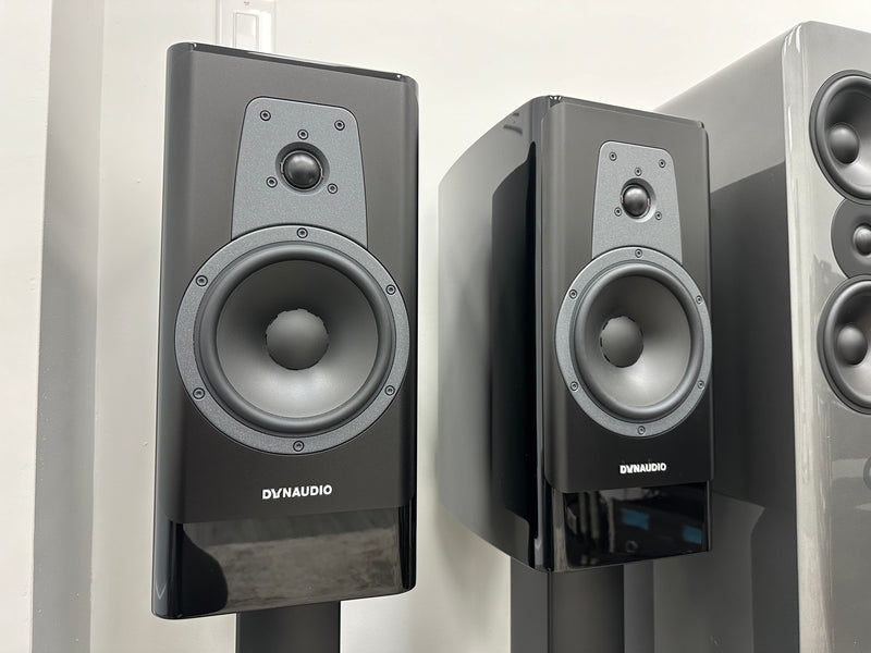 Dynaudio Contour 20i (Gloss Black) - Experience Music in Breathtaking Detail (Store Demo) - Pair