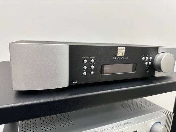 Moon 390 Streaming Preamplifier with 4K HDMI