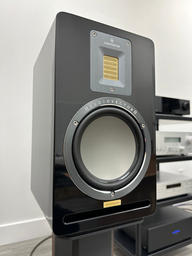 Audiovector QR 1 SE Bookshelf Speakers: Engineering Sonic Perfection