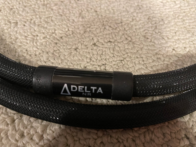 Shunyata Hydra Delta D6 avec cordon d'alimentation Delta NR 20 A - Démo en magasin