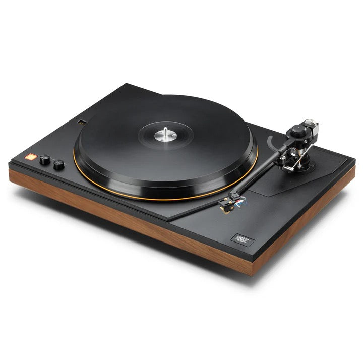 MoFi MasterDeck Turntable: A Masterpiece of Vinyl Playback, Crafted by a Legend