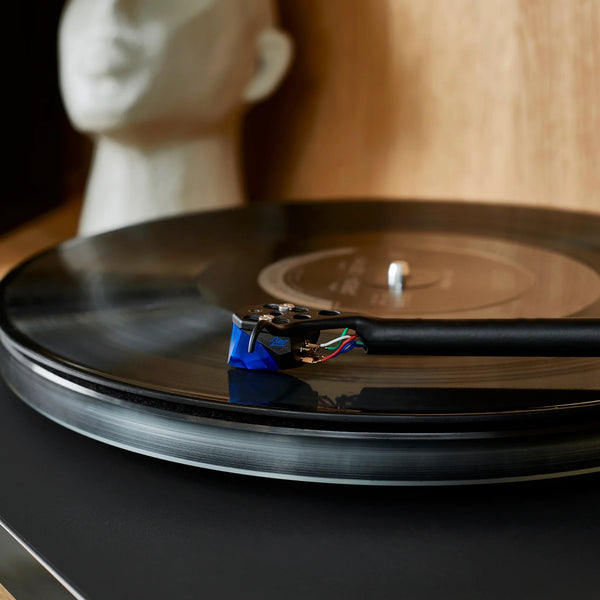 Ortofon 2MR Blue Rega: Elevate Your Rega Turntable's Performance with Enhanced Detail and Musicality