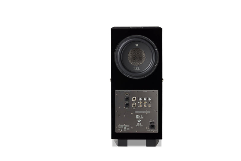 REL 212 Black Label – Immersive Bass, Without the Stack