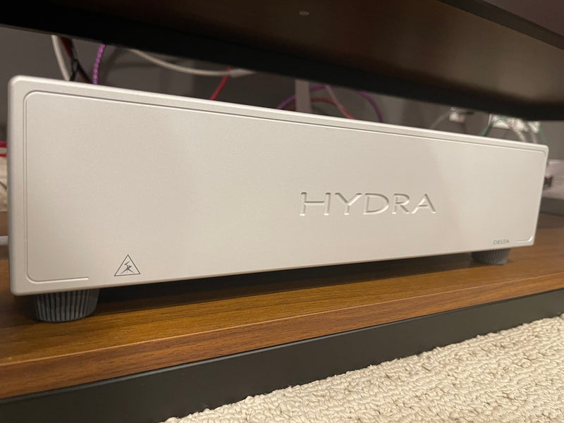 Shunyata Hydra Delta D6 with 20A Delta NR power cord - store demo